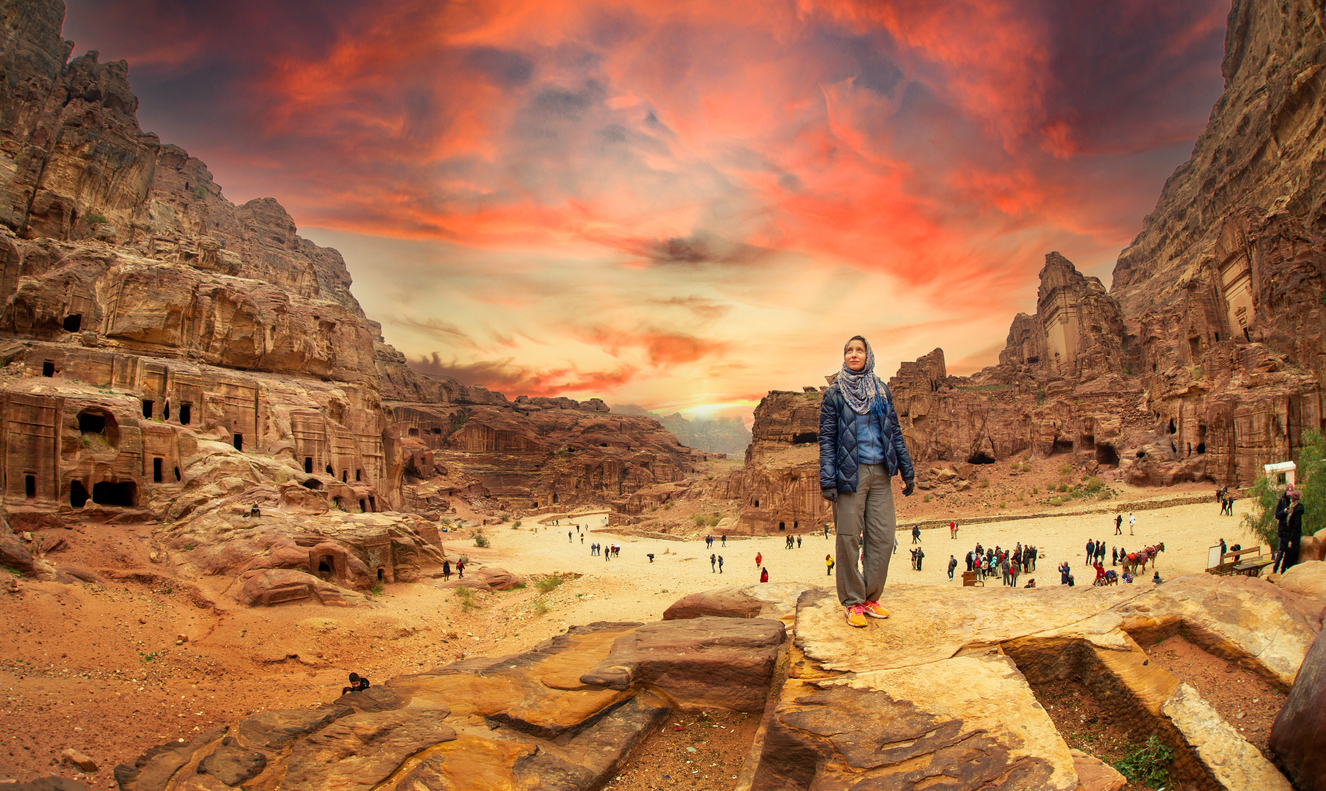 Wander at the architecture of Petra